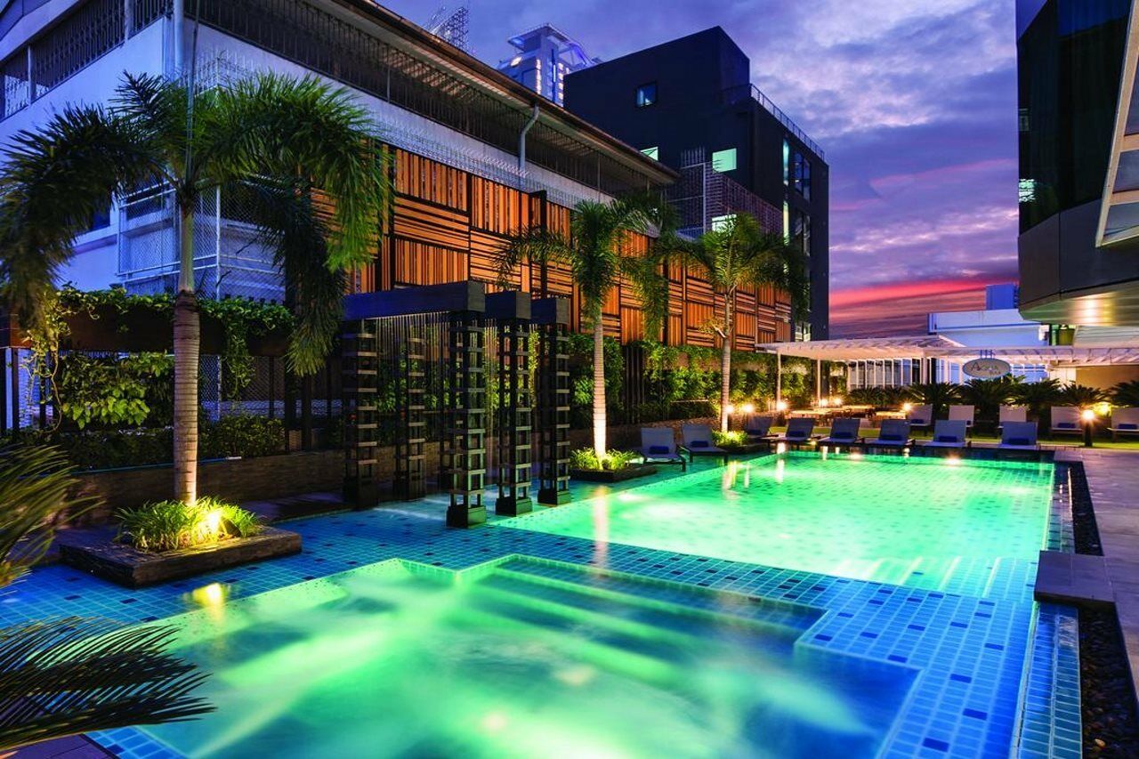 Solitaire Club Sky Bangkok Otel Dış mekan fotoğraf